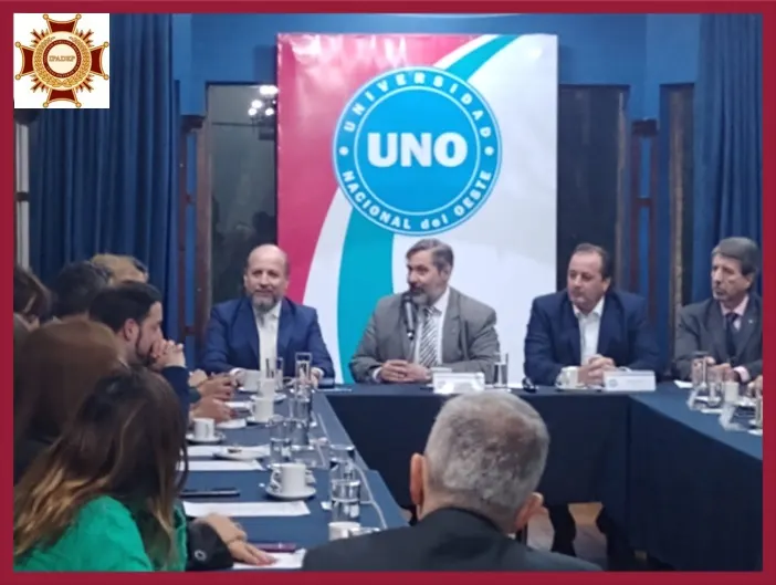Profesores Extraordinarios de la Universidad Nacional del Oeste