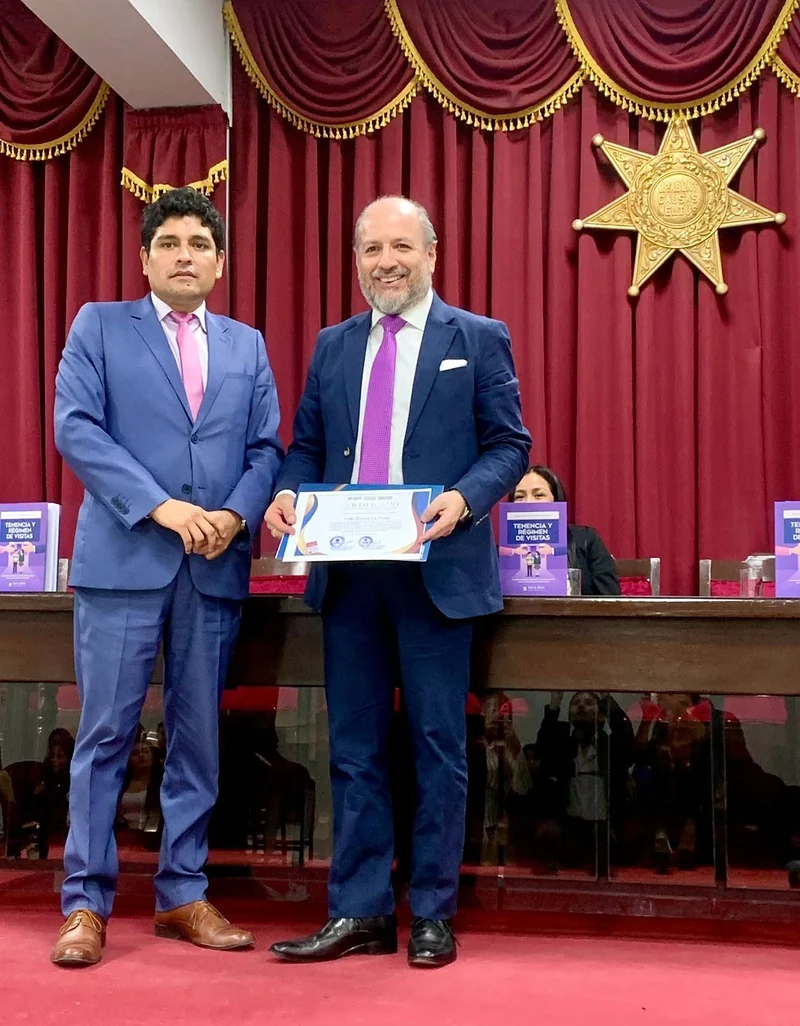 IPADEP en Huánuco: presentación de obra jurídica — fotografía 2