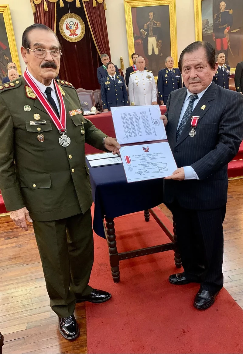 El Dr. José Manchego (Decano de la Facultad de Derecho y Ciencia Política de la UNMSM y Miembro Honorífico del IPADEP) fue incorporado como Asociado Honorario de la Benemérita Sociedad Fundadores de la Independencia. El acto de juramentación estuvo a cargo de su Presidente, el Dr. Carlos Tafur Ganoza.