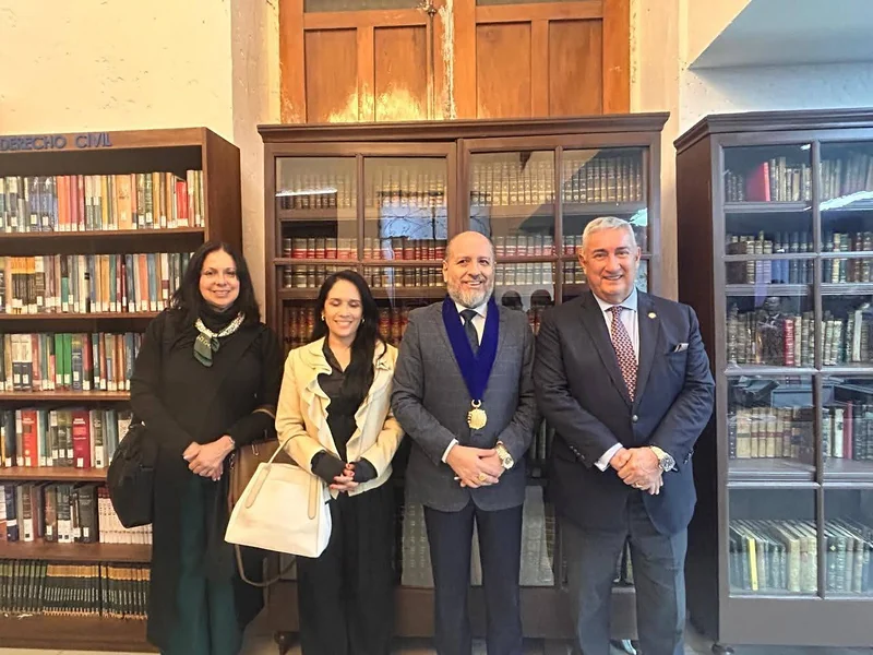 El IPADEP y la FIA en visita académica al Ilustre Colegio de Abogados de Arequipa — fotografía 1