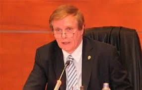 Dino Bellorio Clabot en la imagen difundida para anunciar su participación en el congreso del IPADEP y la UIGV.