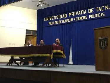 Intervención ante la mesa de honor de la presentación del IPADEP en la Universidad Privada de Tacna.