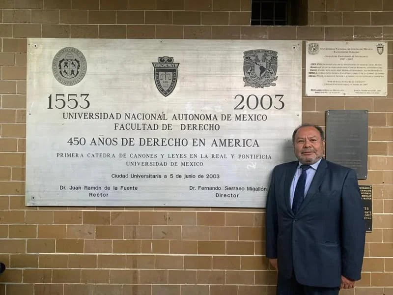 José Urquizo durante su visita a la Universidad Nacional Autónoma de México.