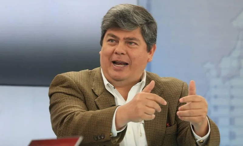 Carlos Alberto Torres Caro